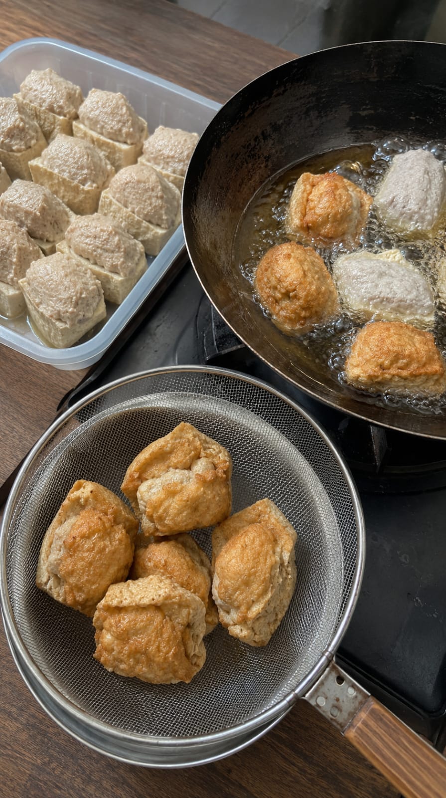 Proses penggorengan tahu walik Hodjapa Food